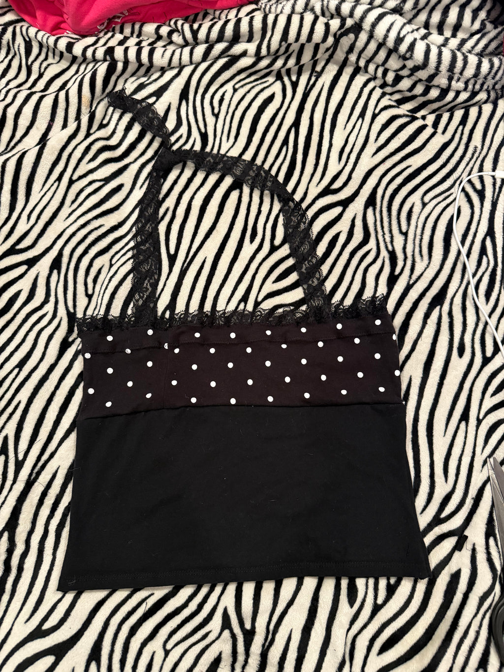 polka dot skull top size m
