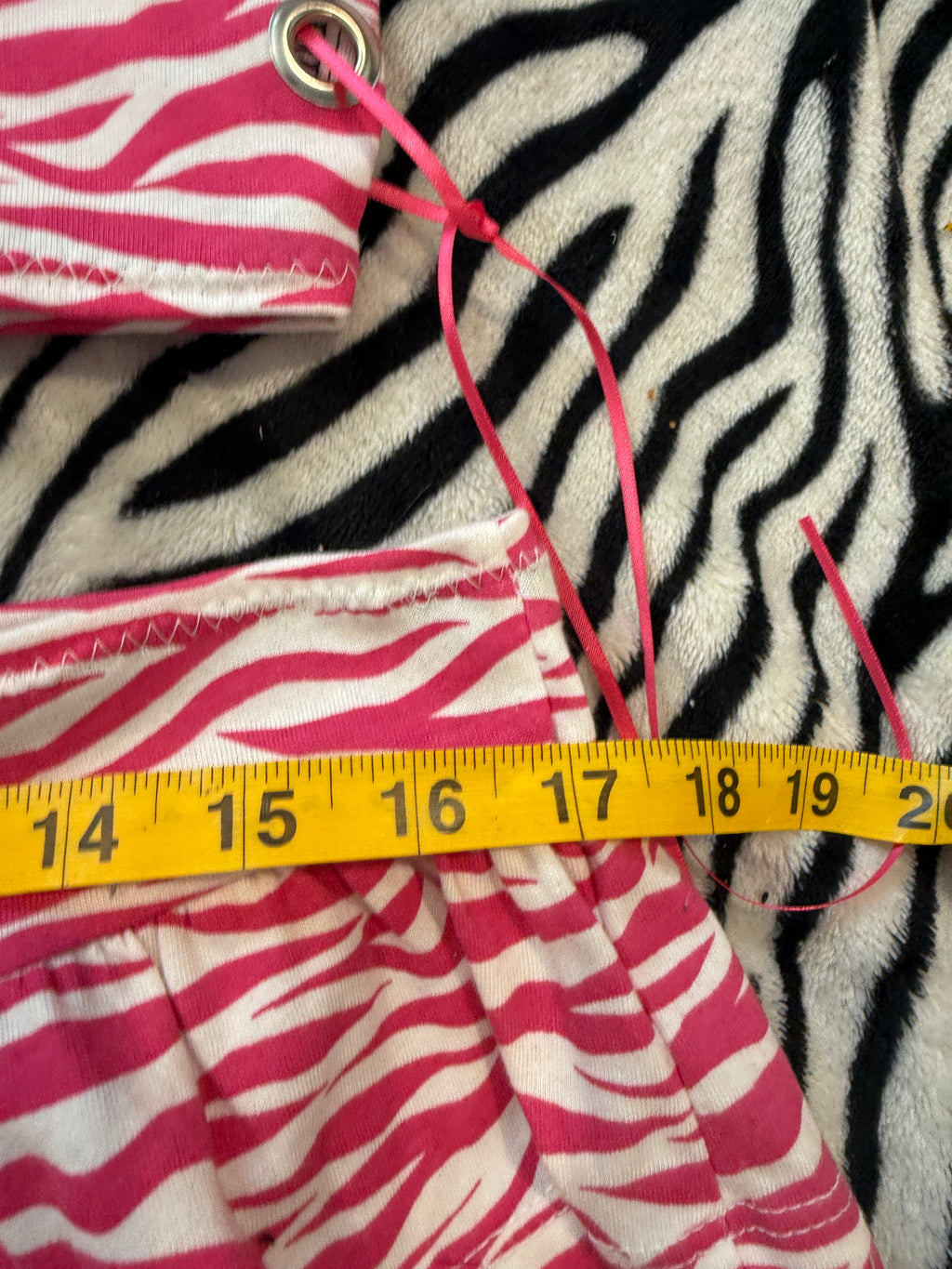 pink & white zebra set size s