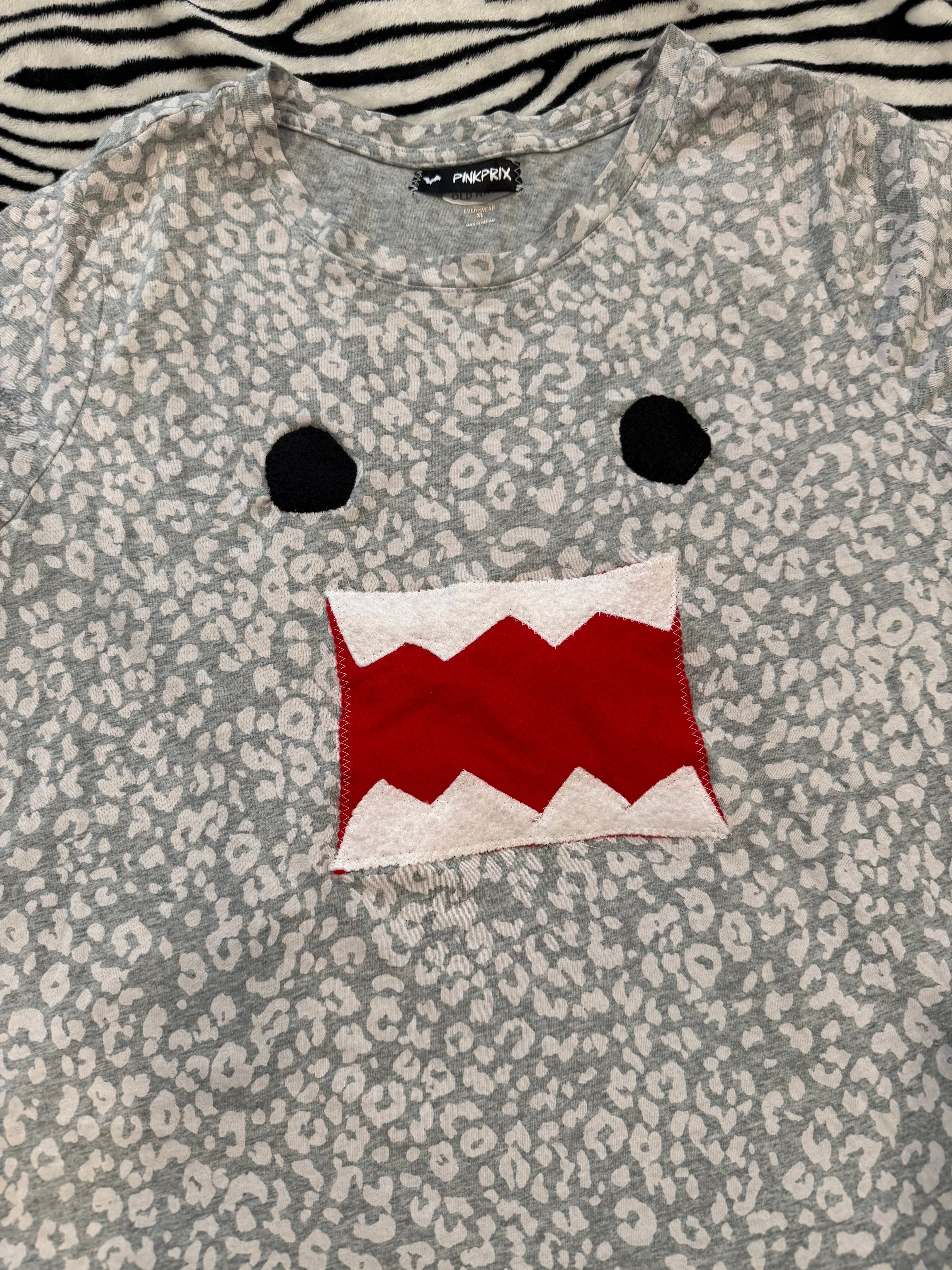 Cheetah print domo tee size xl