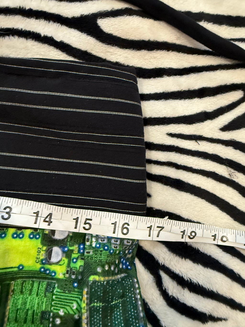 circuit board pinstripe rave set size xs