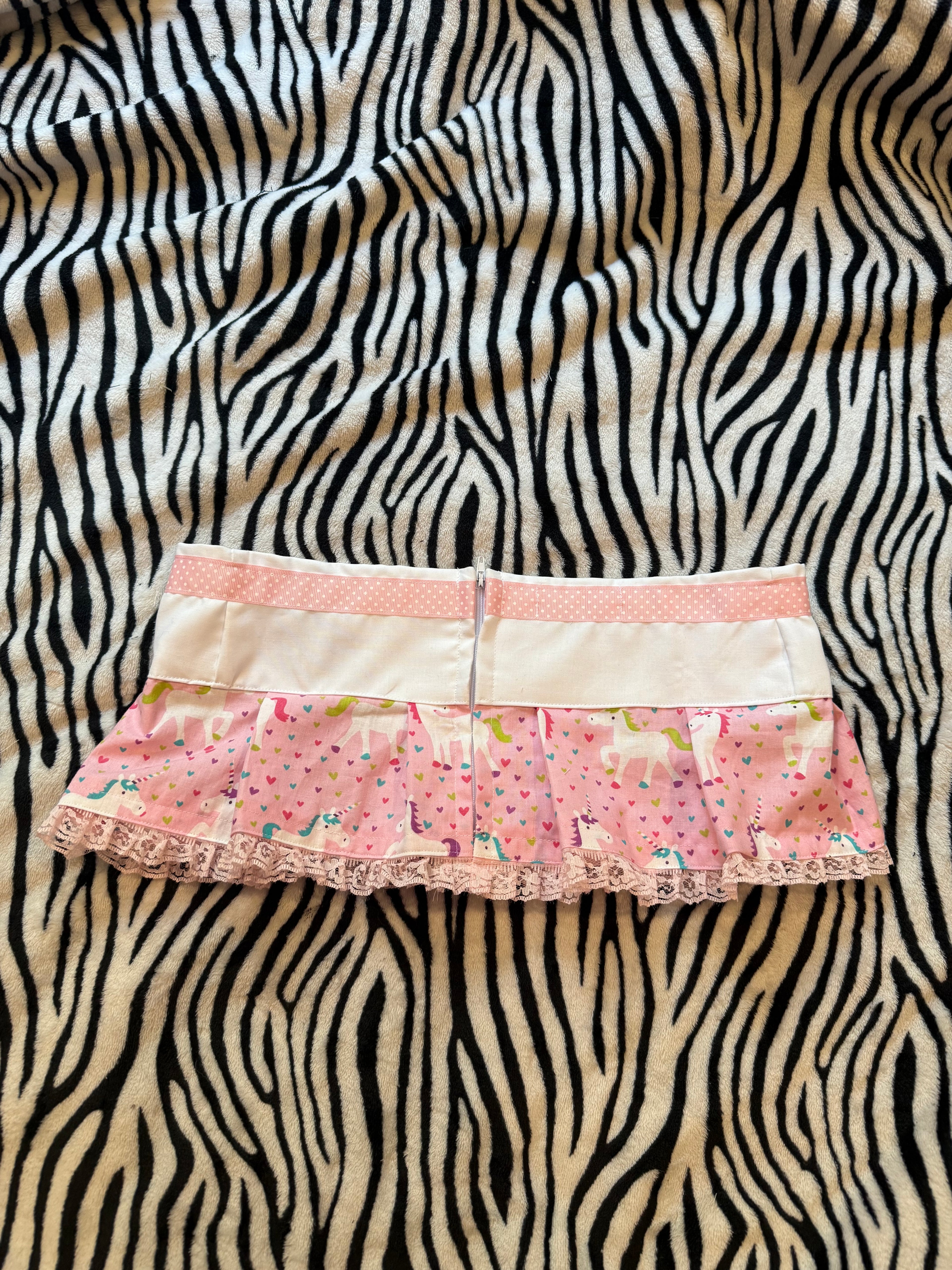 unicorn lace skirt size xs