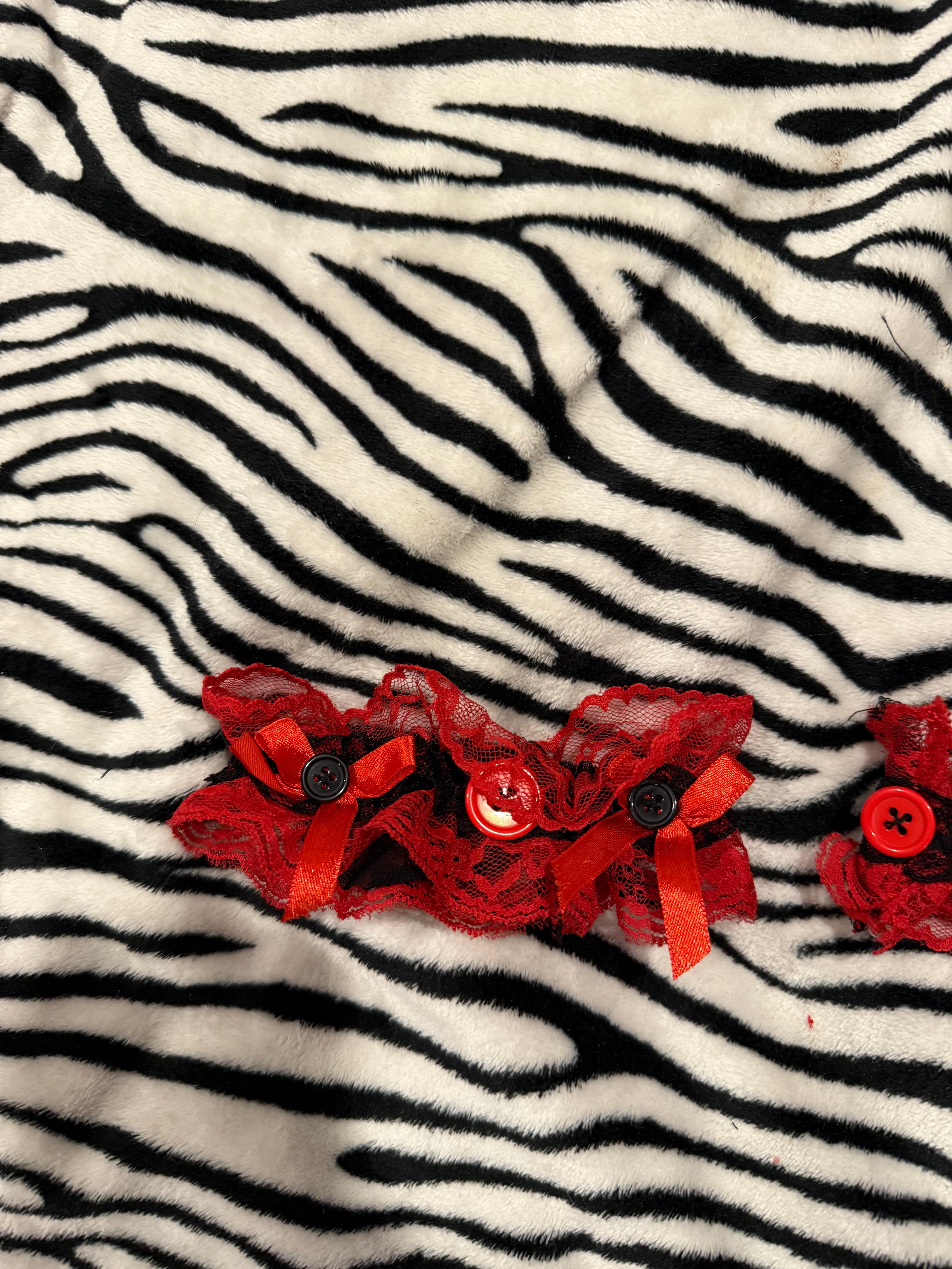 red & black garters size xxs/xs