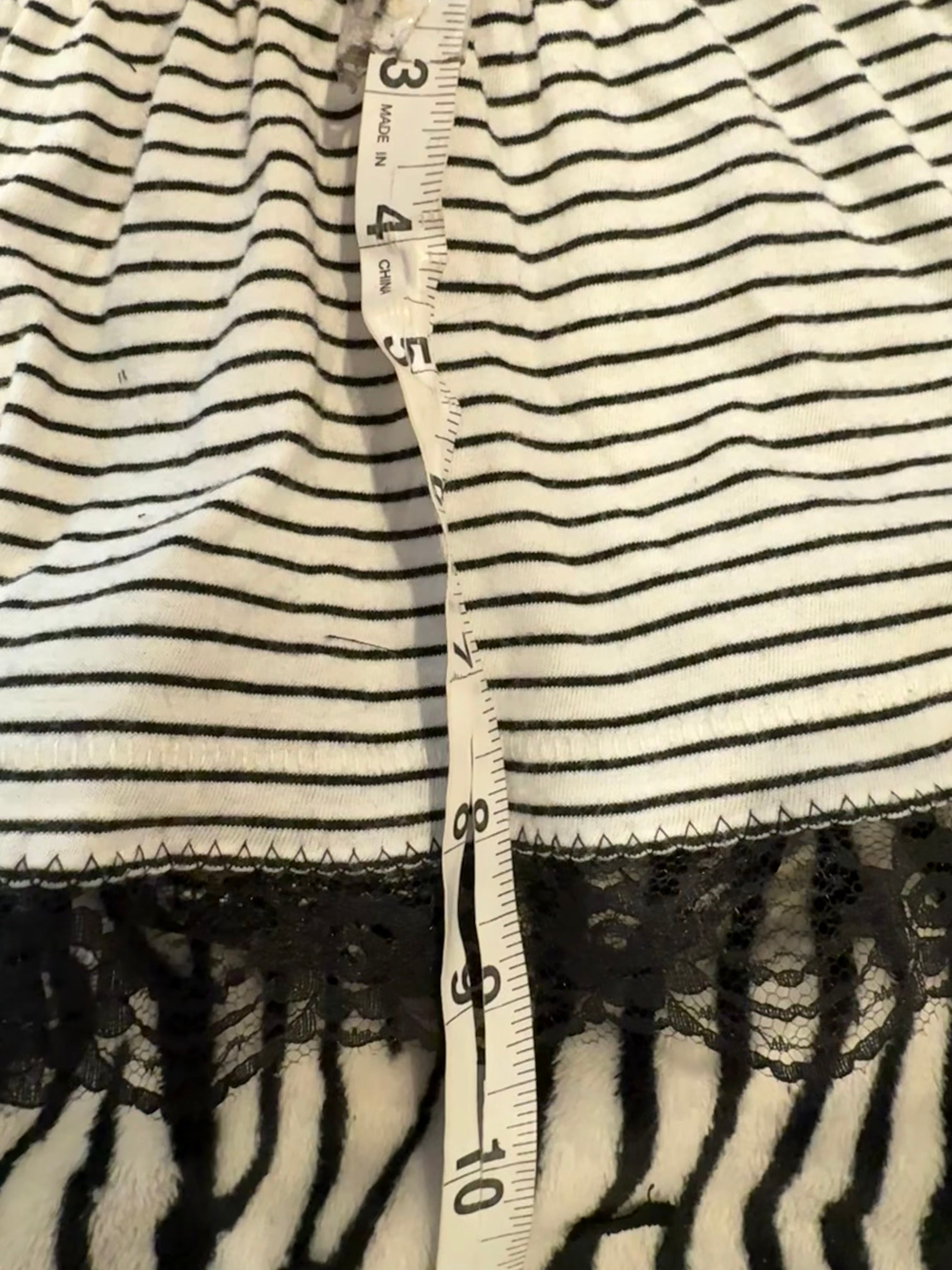 brass knuckle stripe lace skirt size xl/2xl