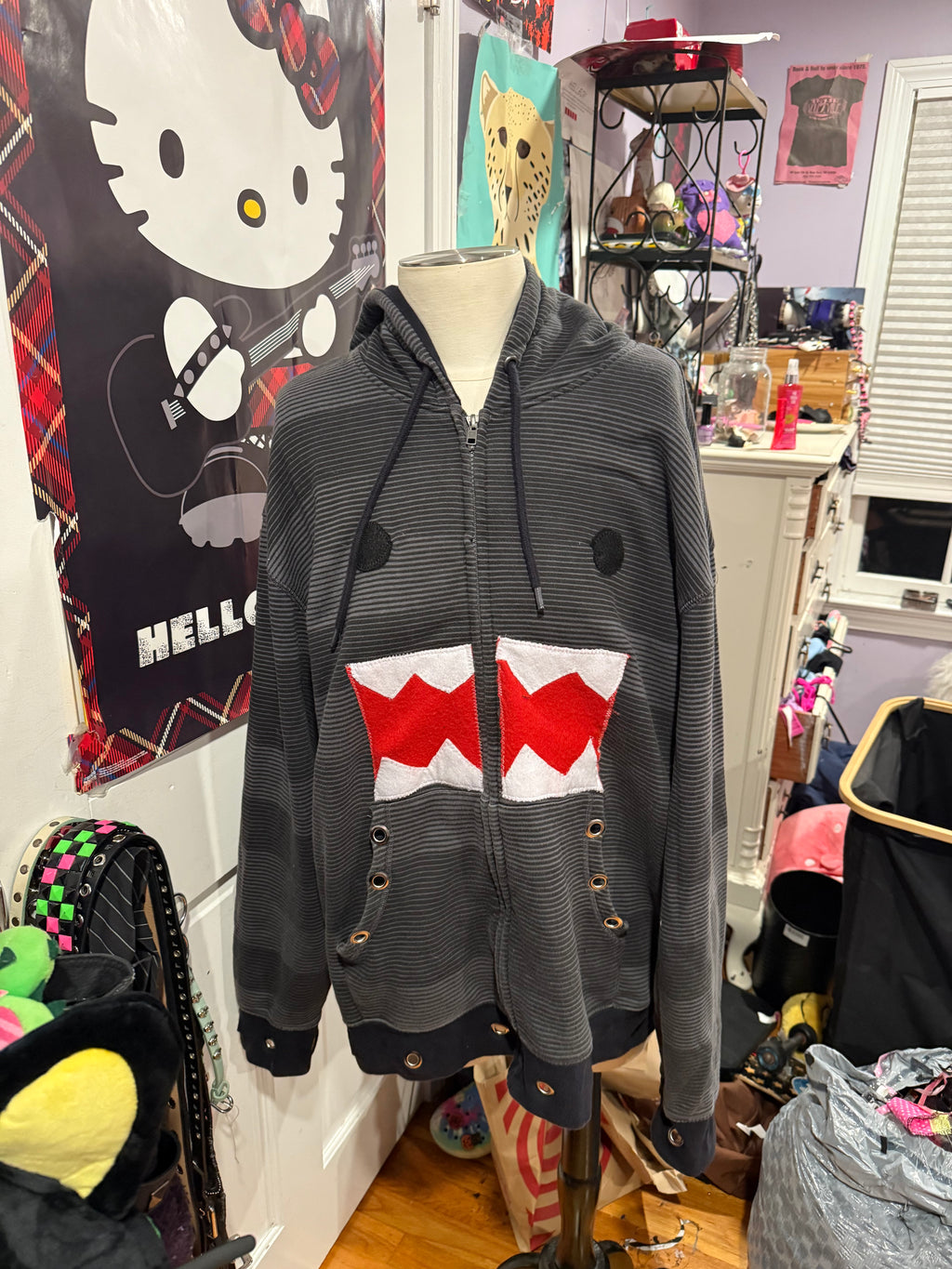 Domo striped zip up size men’s xl/womens 2xl