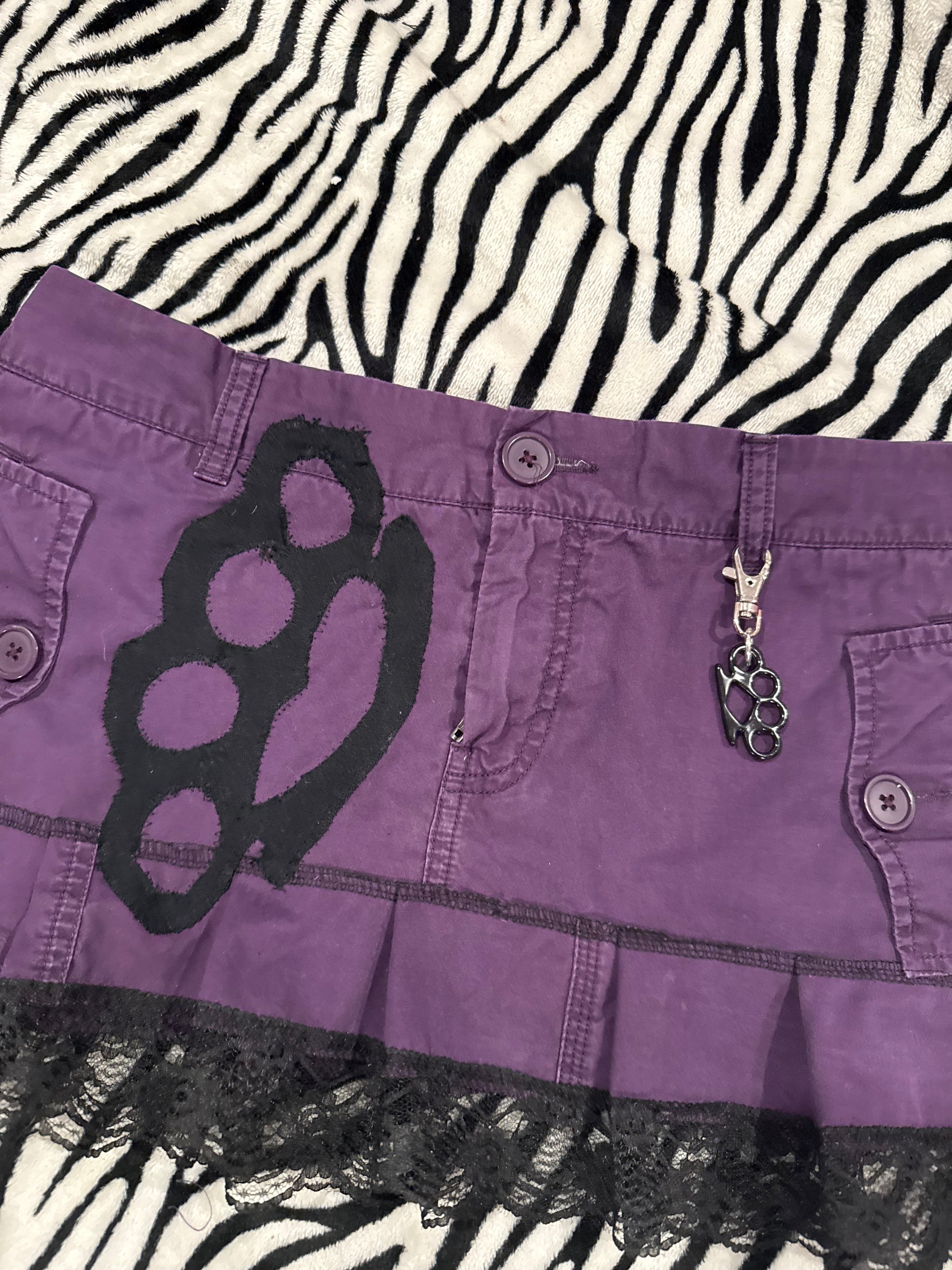 purple & black brass knuckle skirt size L
