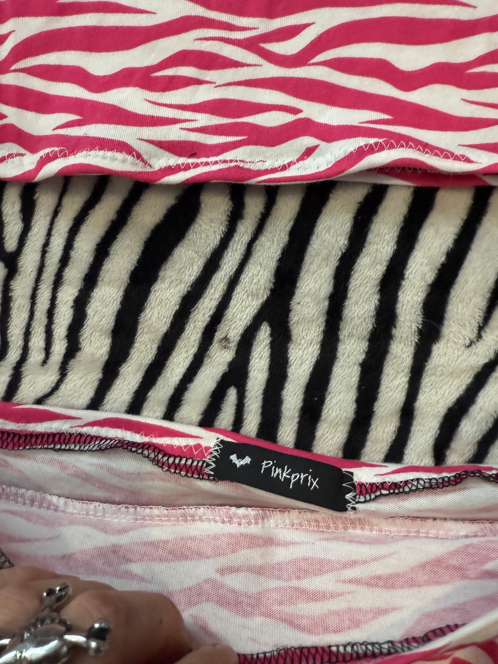 pink & white zebra set size s