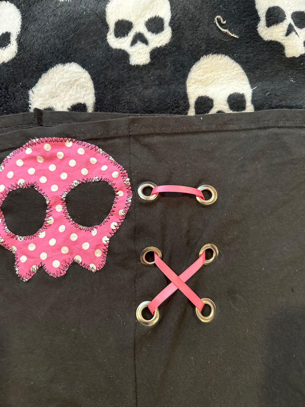 pink & white skull tube top size 2xl