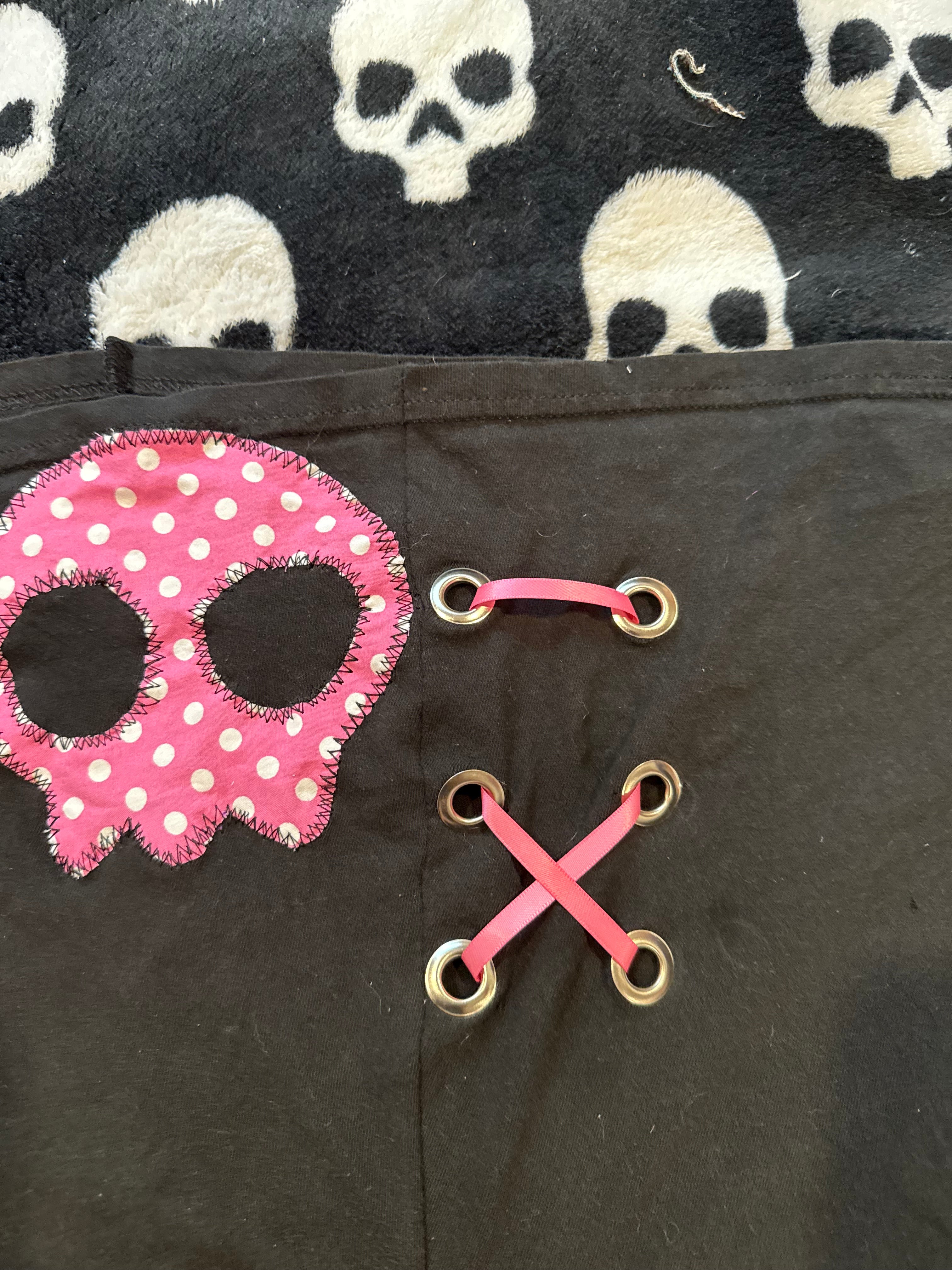 pink & white skull tube top size 2xl