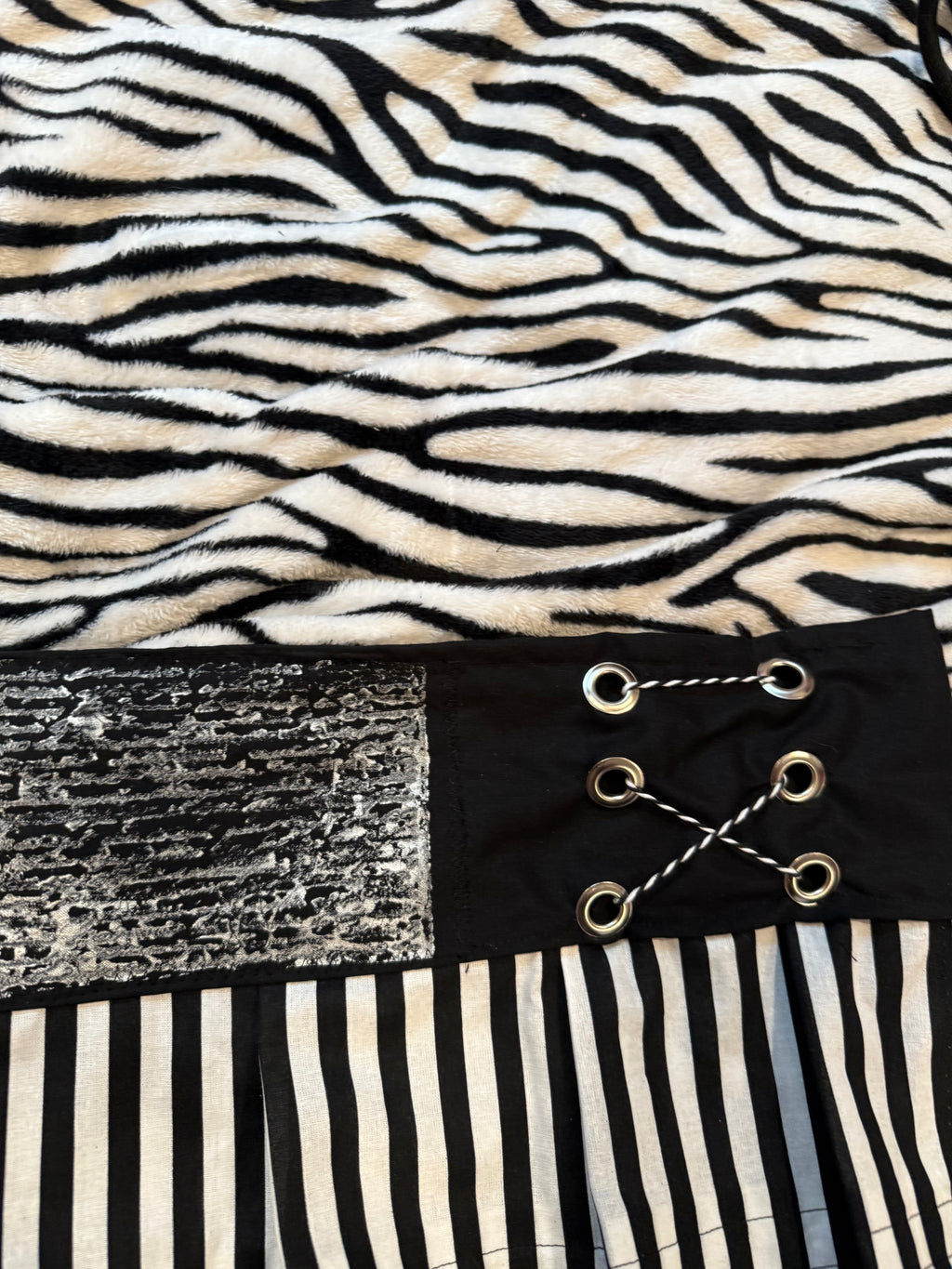 white & black striped script skirt size L