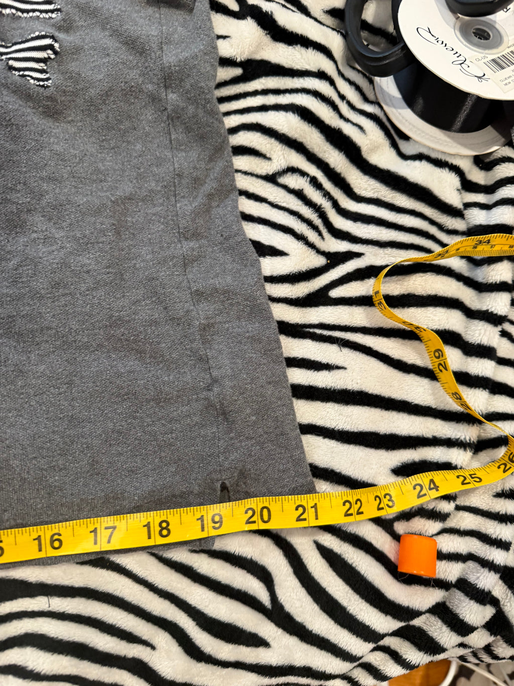 grey striped skull lace up polo size L