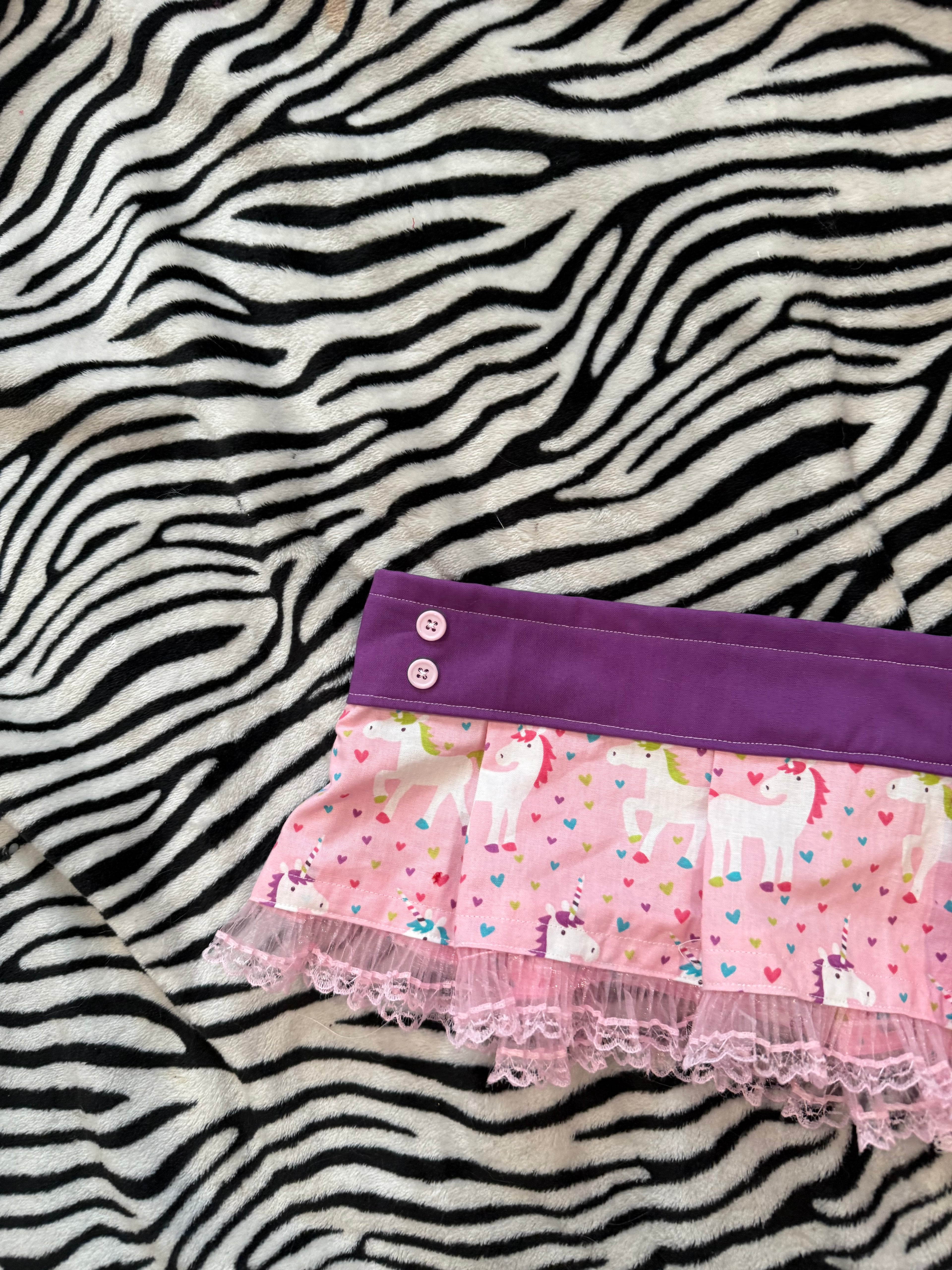 unicorn button skirt size m