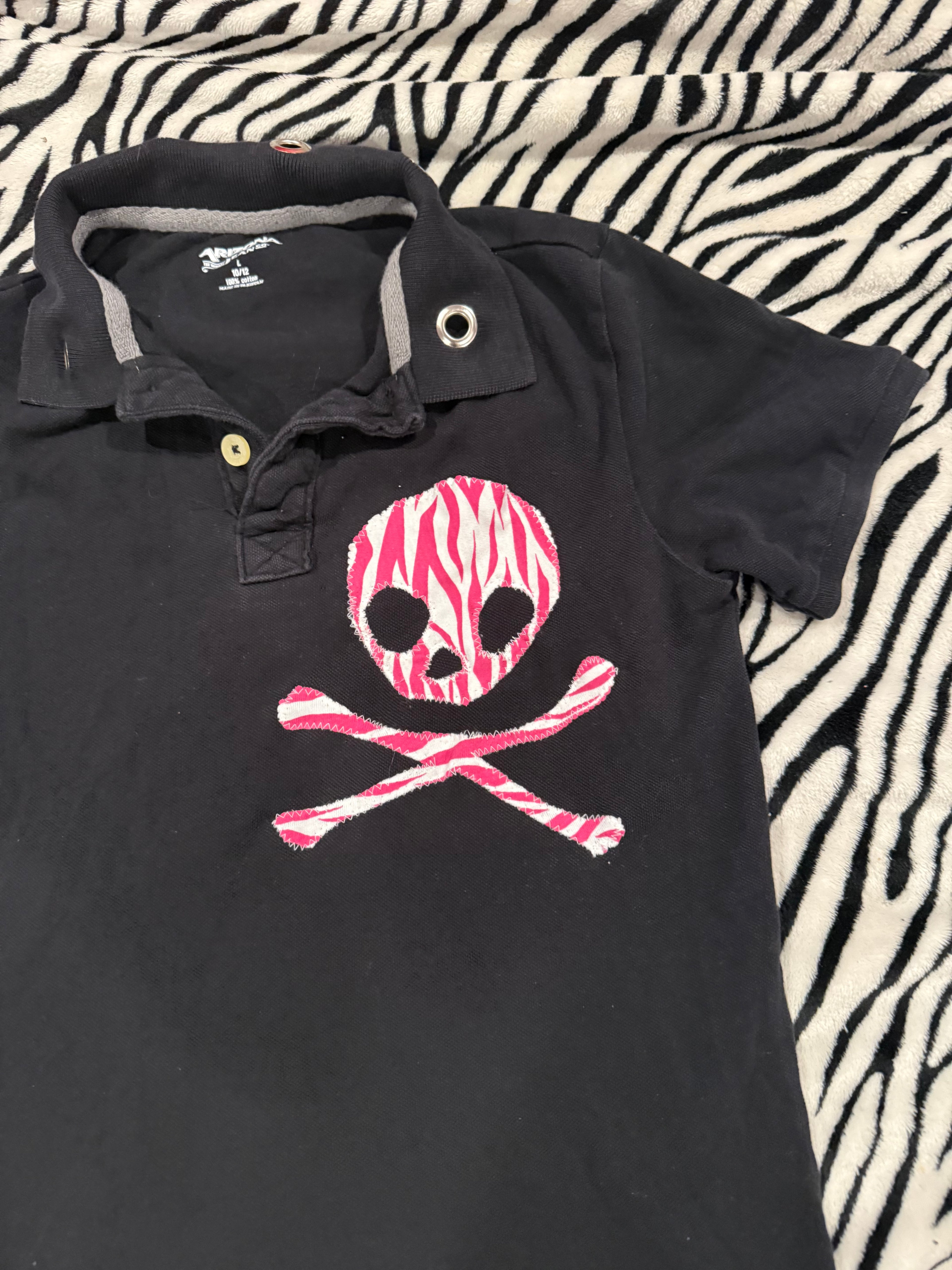 pink & white zebra skull polo size s/m