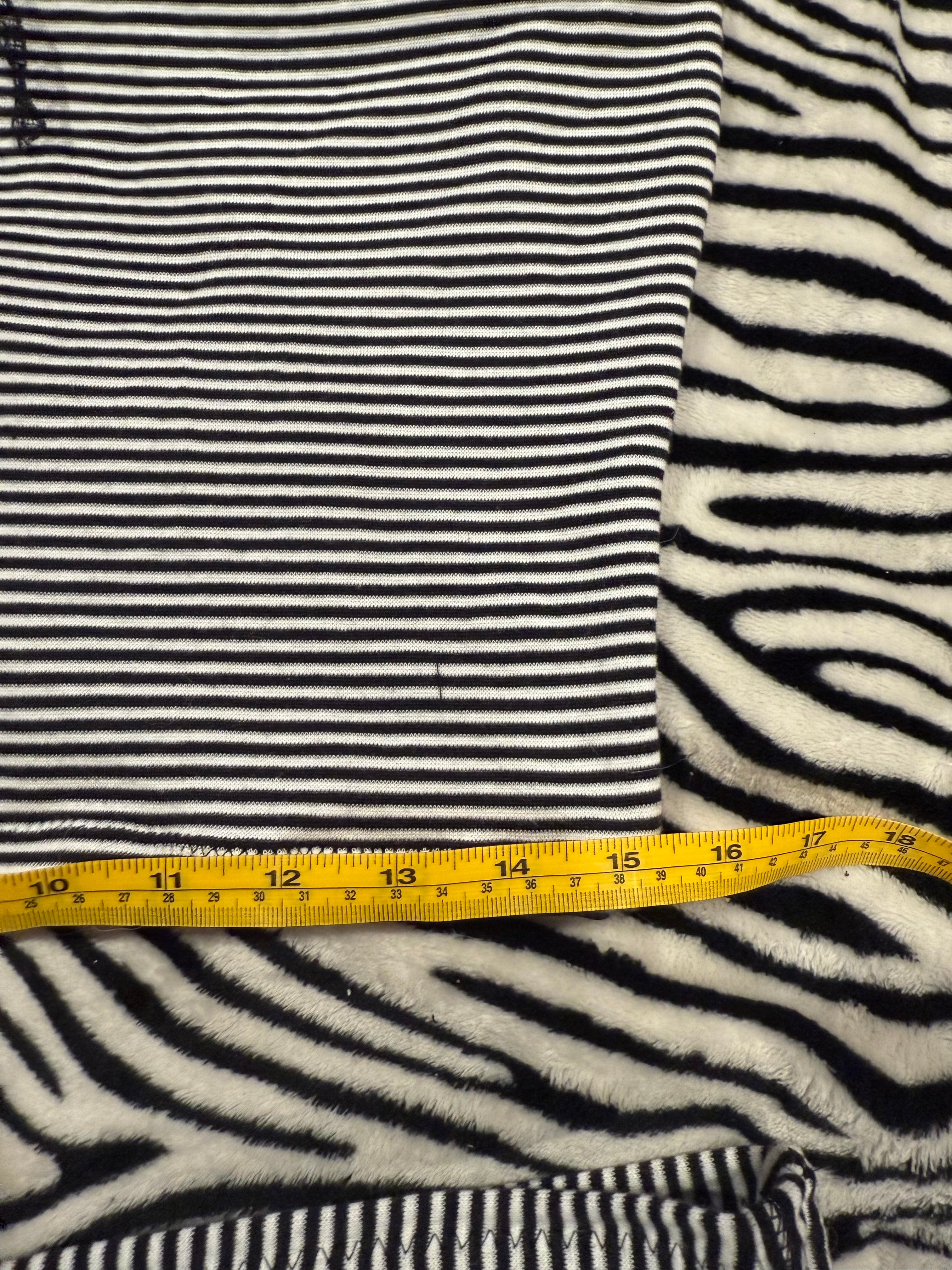 striped skull set size m