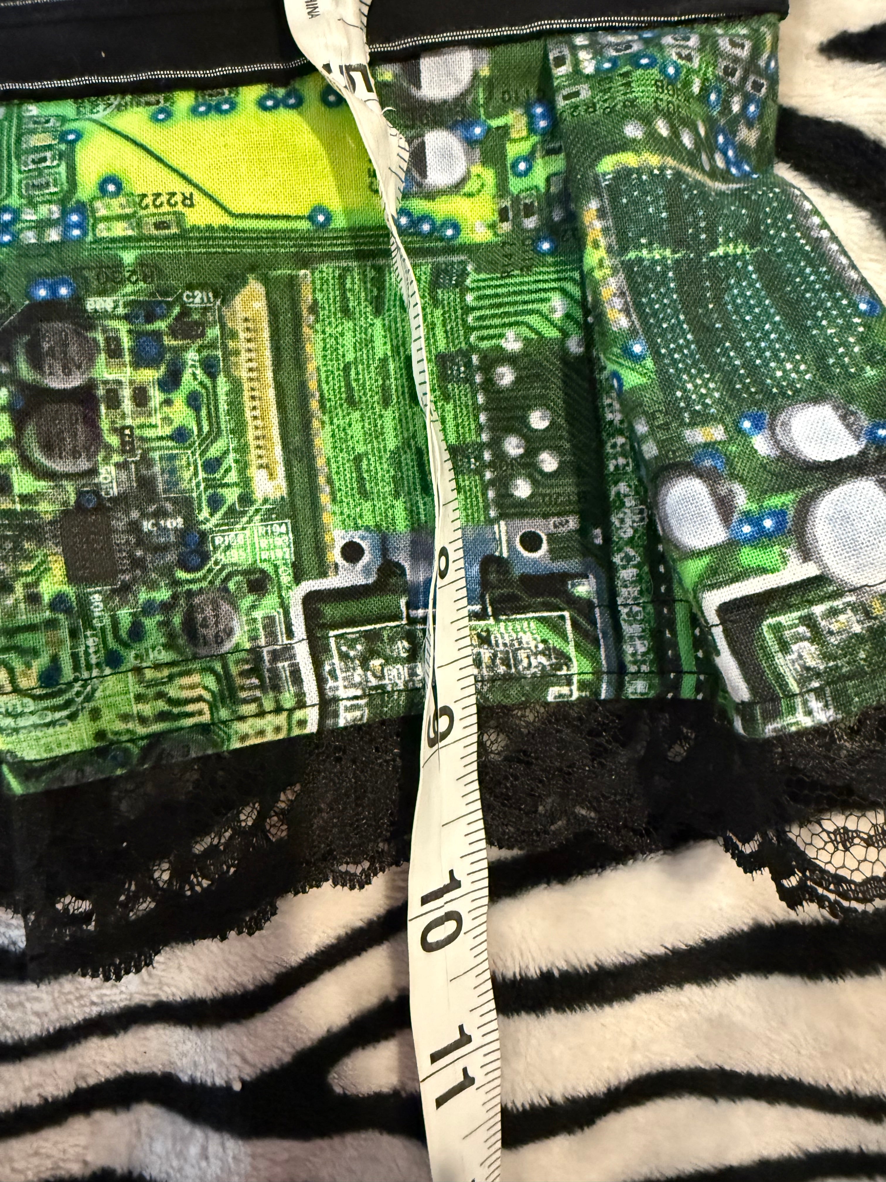 circuit board pinstripe rave set size xs