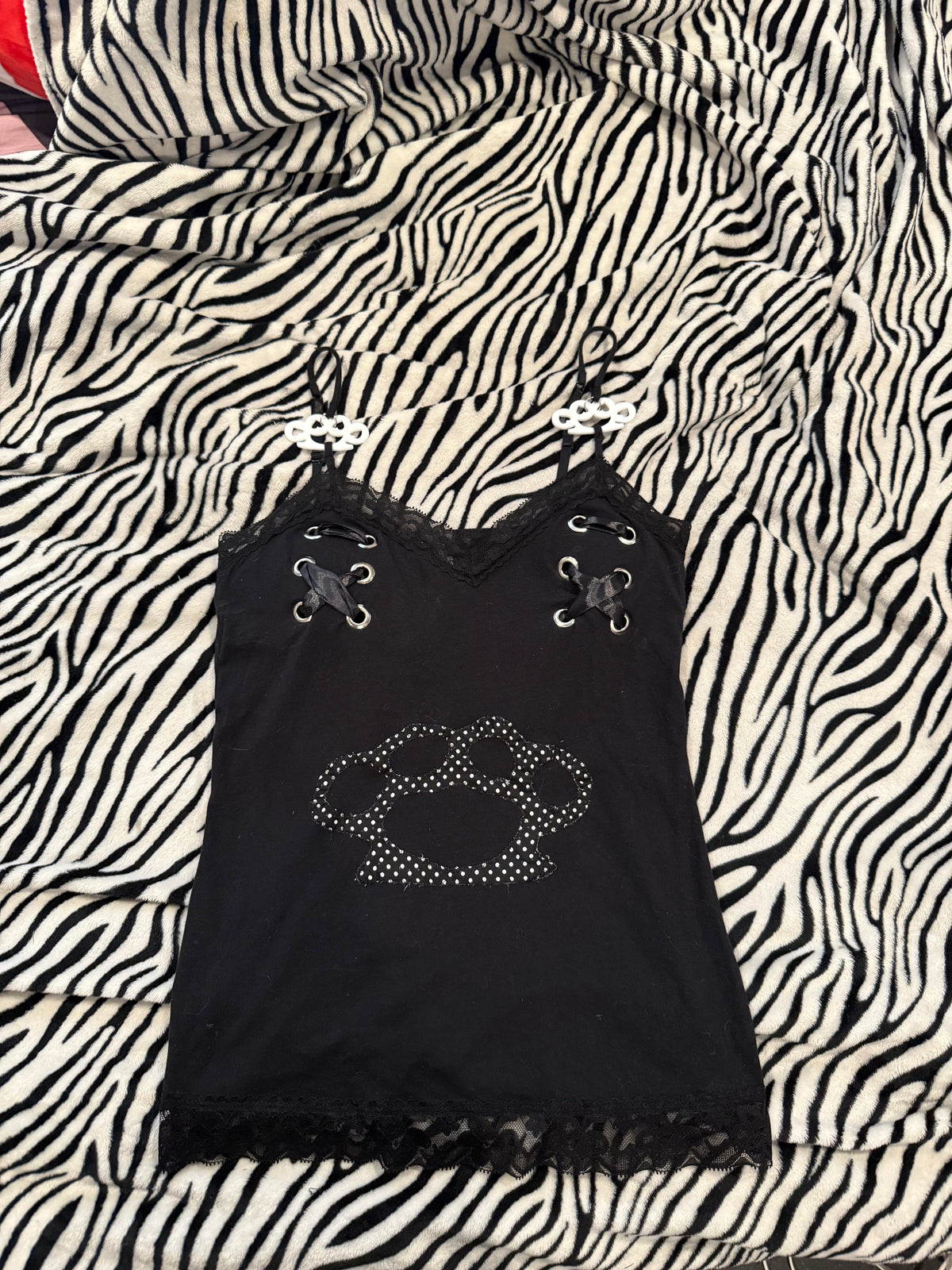 brass knuckle lace up tank size xl