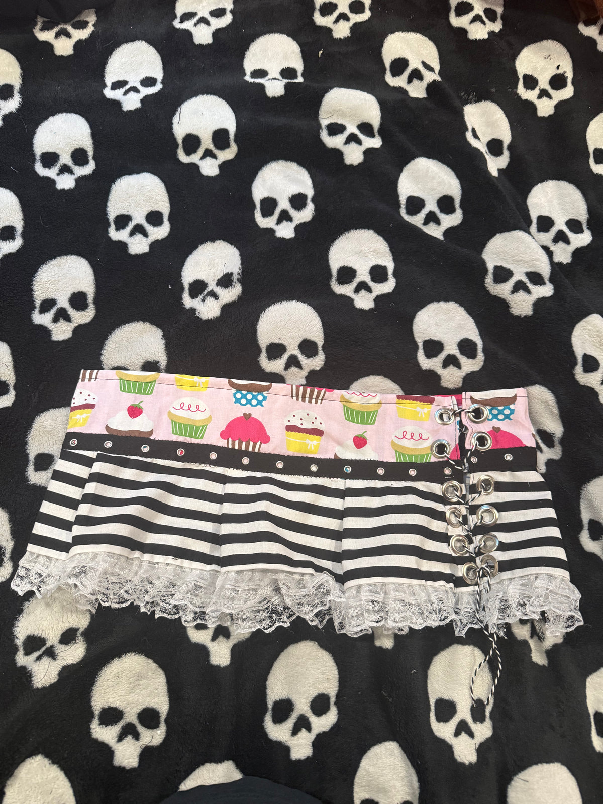 striped cupcake lace up grommet skirt size s
