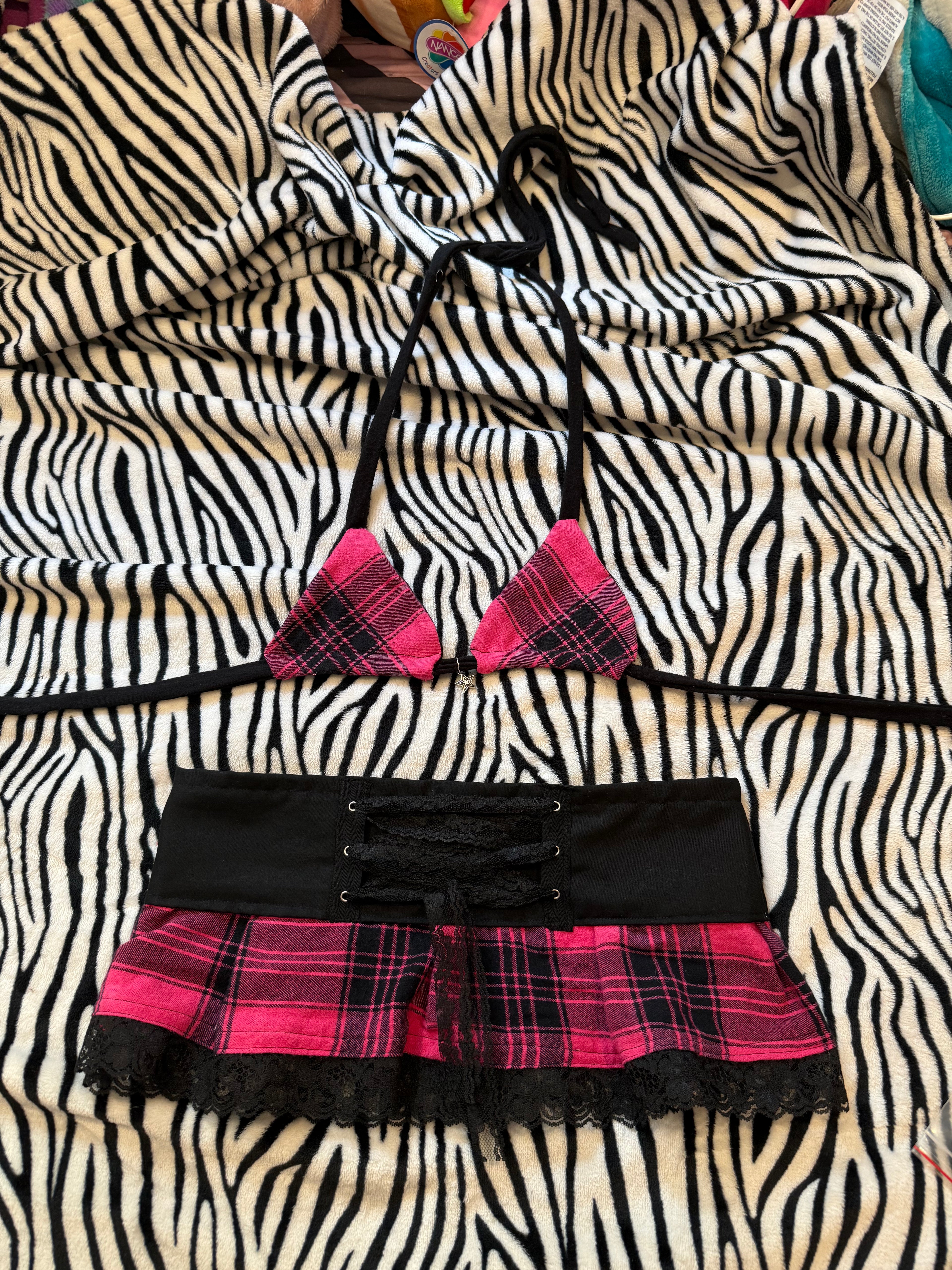 pink & black plaid lace up set size xs