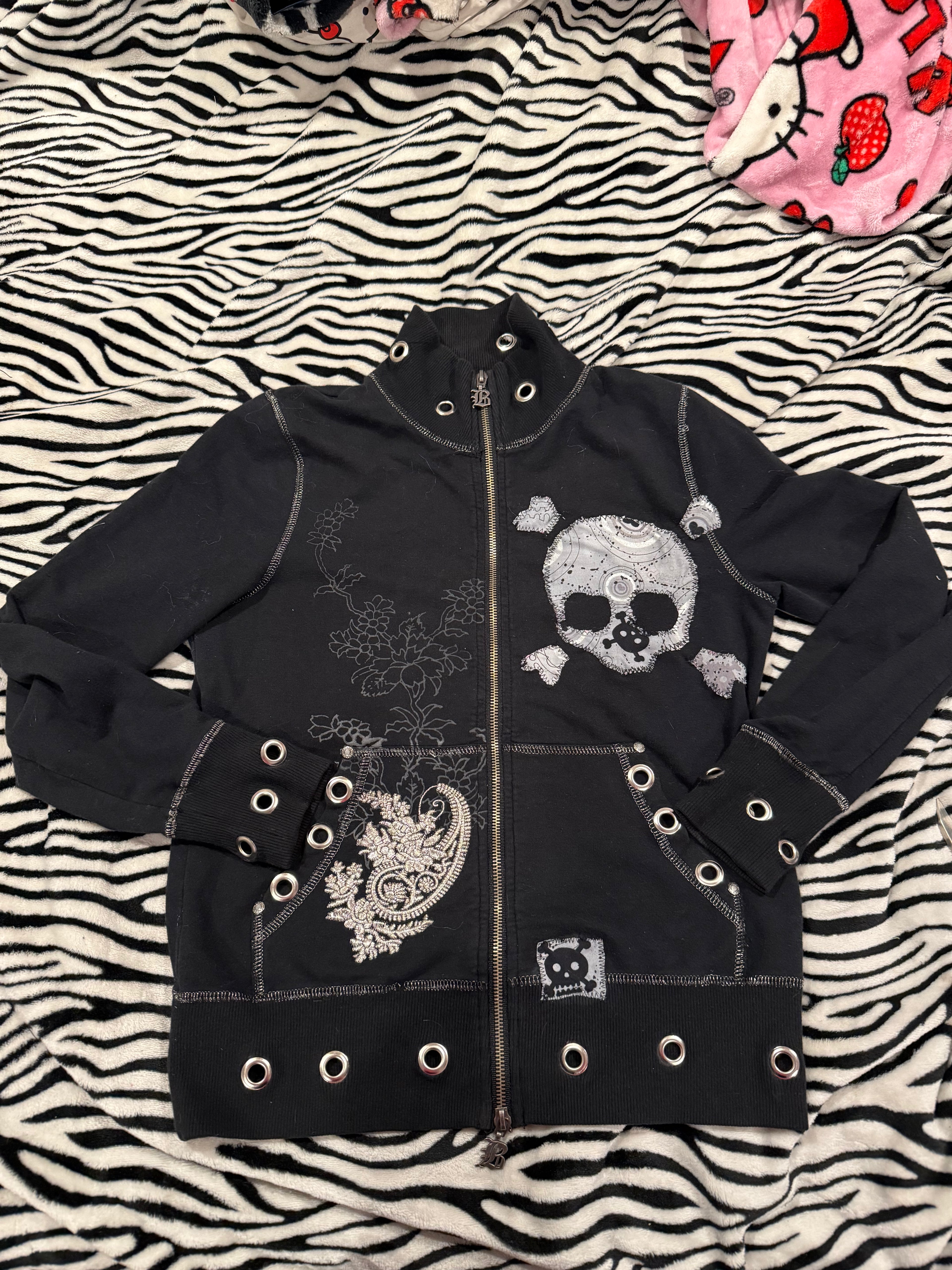grey & black skull embroidered zip up size s
